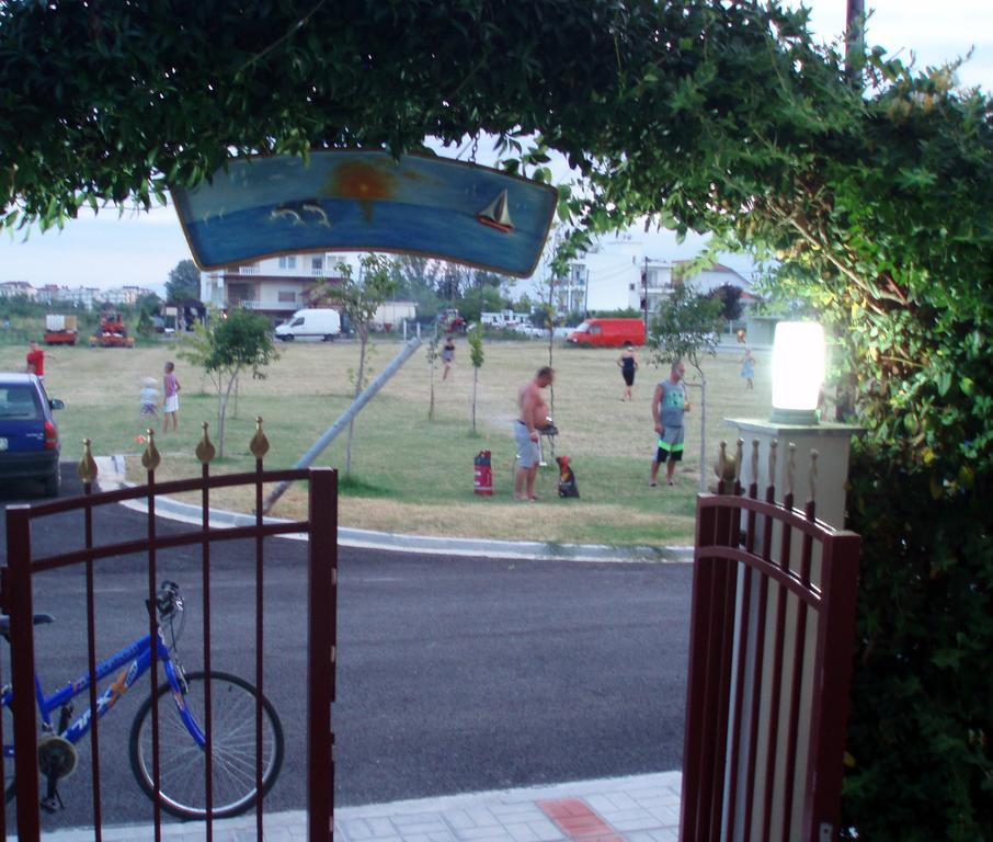 Petite Sirene Studios Paralía Exterior foto